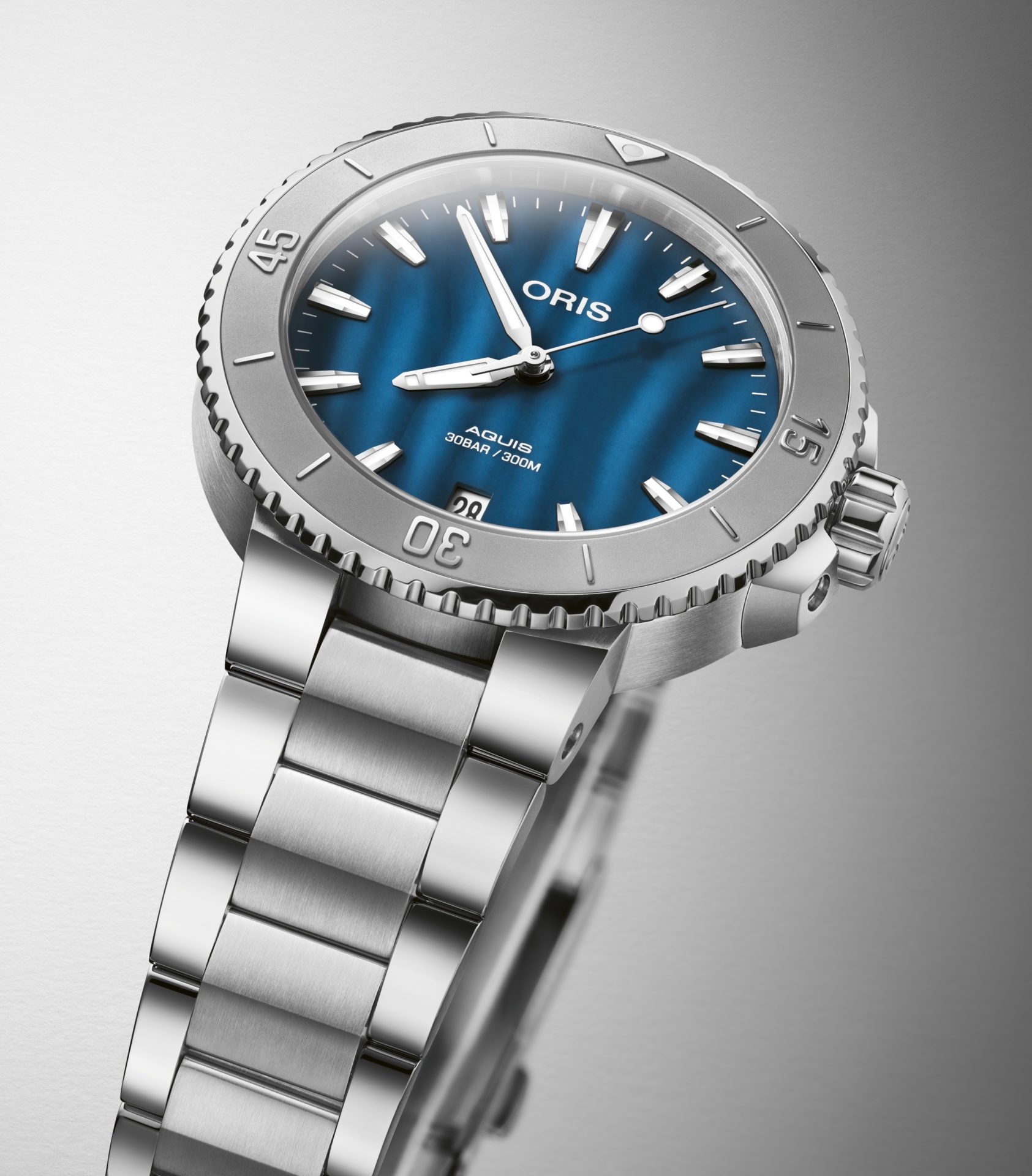 01 733 7770 4155-07 8 18 05P – Aquis Date