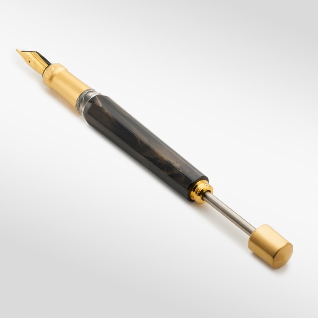 stilograf visconti_0001s_0009_Visconti-opera-gold-01-0269_1 (1080-1920)