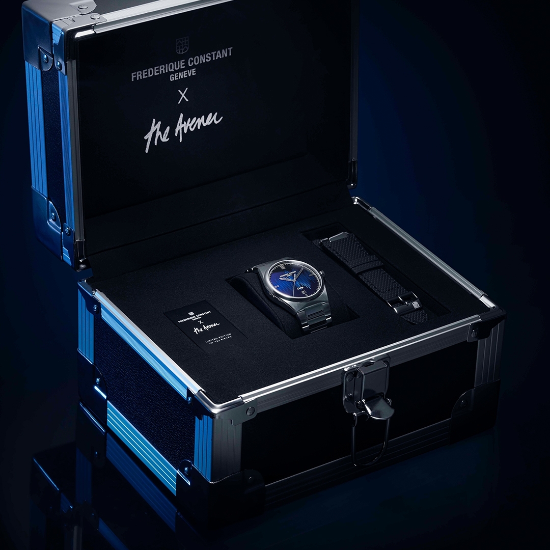 FC-303TA3NH6B_0003_2023_Frederique_Constant_Highlife_Automatic_The_Avener_FC-303TA3NH6B_Packaging_SD